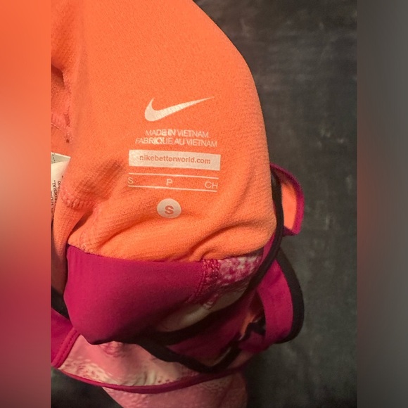 Women’s size small NIKE swim TOP ONLY - Picture 4 of 5